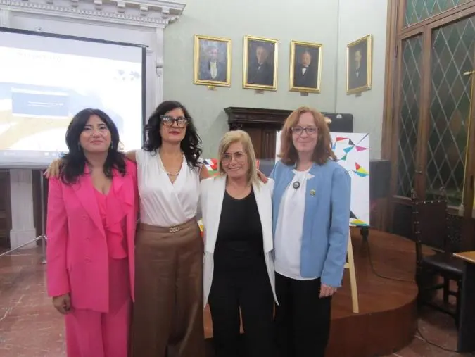 L'omaggio di Fidapa BPW Italy di Catanzaro e Soverato a Lia Drei e Francesco Guerrieri images L'omaggio di Fidapa BPW Italy di Catanzaro e Soverato a Lia Drei e Francesco Guerrieri