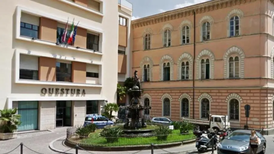 Catanzaro, blitz antidroga a “Pistoia”: un arresto e 3 avvisi di garanzia 