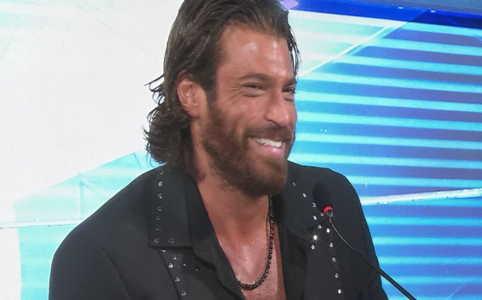 Sanremo, ospite Can Yaman: “Per Sandokan 2 ci sarà da aspettare”. L'ordine d'uscita dei cantanti images Sanremo, ospite Can Yaman: “Per Sandokan 2 ci sarà da aspettare”. L'ordine d'uscita dei cantanti