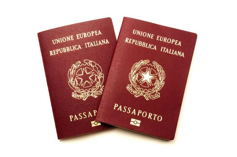 Dal 1 dicembre varia il costo del passaporto e cambiano le modalità di pagamento 