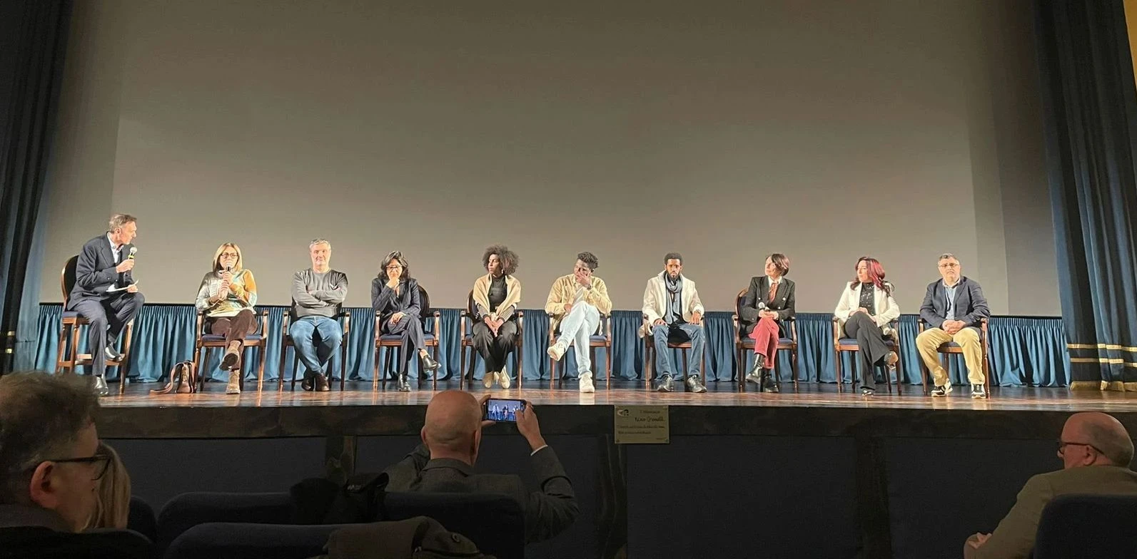 Nyumba commuove il Comunale: a Catanzaro il debutto del docufilm sulle storie di Cutro