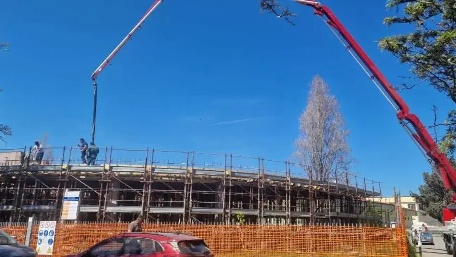 Crotone, mensa scolastica di via Libertà: i lavori procedono nel rispetto dei termini images Crotone, mensa scolastica di via Libertà: i lavori procedono nel rispetto dei termini