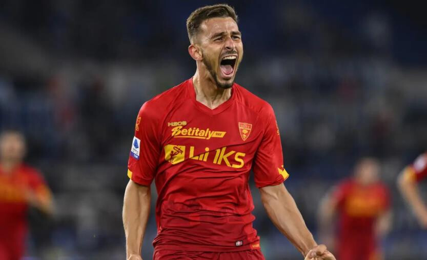 images Us Catanzaro, colpo a centrocampo: Rémi Oudin a titolo definitivo 