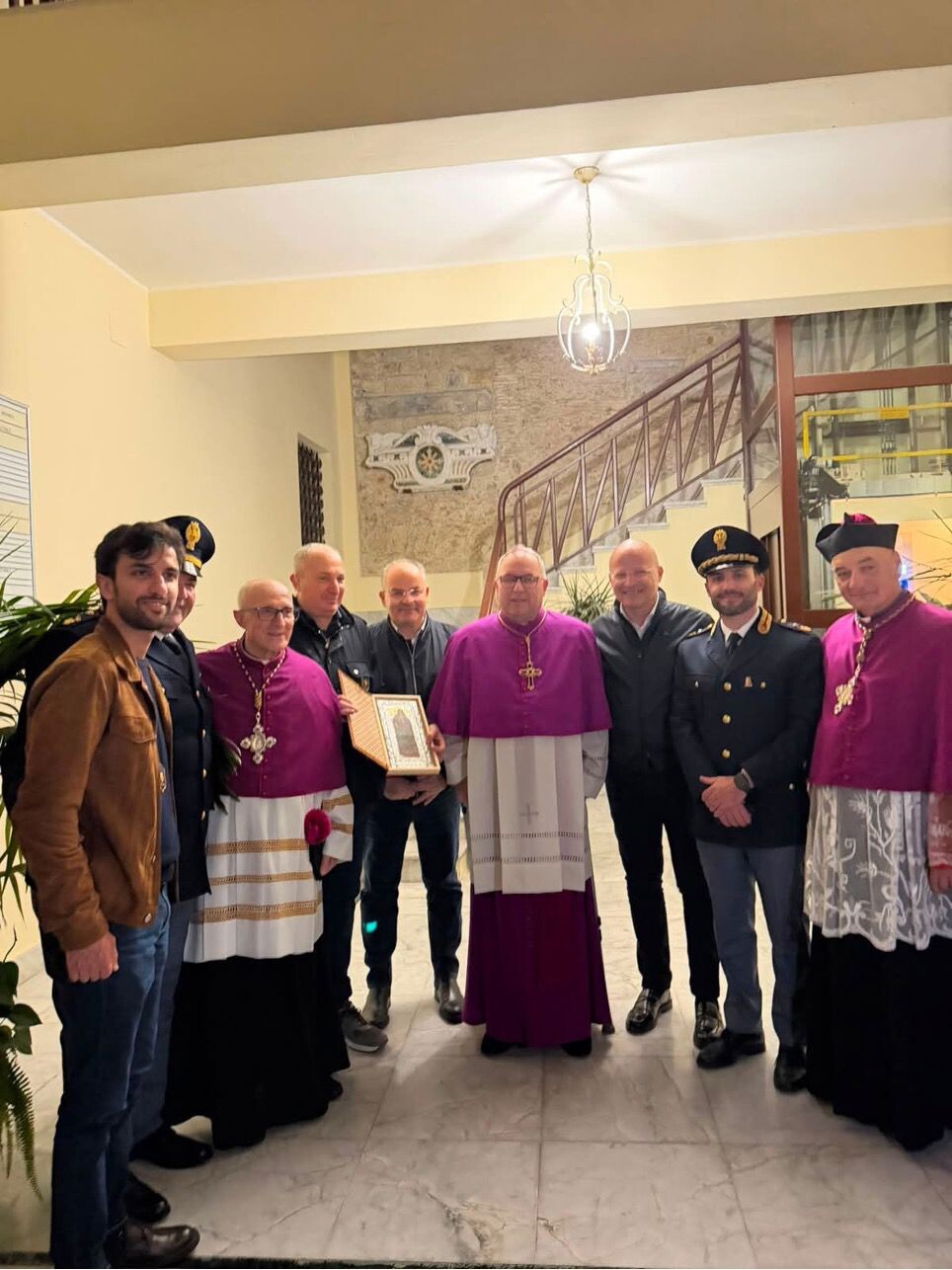 Crotone, il Questore ringrazia le Forze di Polizia impiegate per la cerimonia del settennale della Madonna di Capocolonna images Crotone, il Questore ringrazia le Forze di Polizia impiegate per la cerimonia del settennale della Madonna di Capocolonna