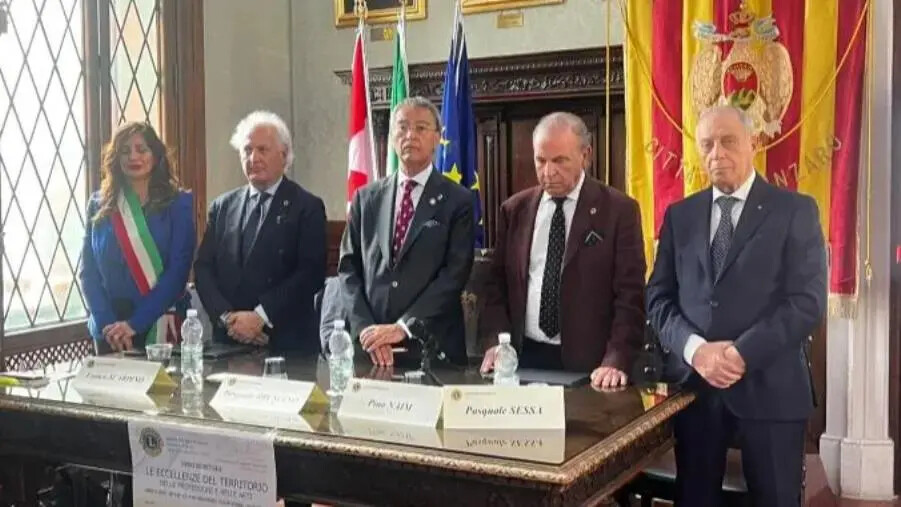 Catanzaro, Lions International premia le eccellenze del territorio nelle professioni e nelle arti images Catanzaro, Lions International premia le eccellenze del territorio nelle professioni e nelle arti