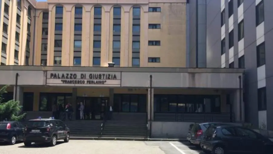 Maltrattamenti e abusi alla moglie, sei anni di carcere per un noto professionista del Soveratese