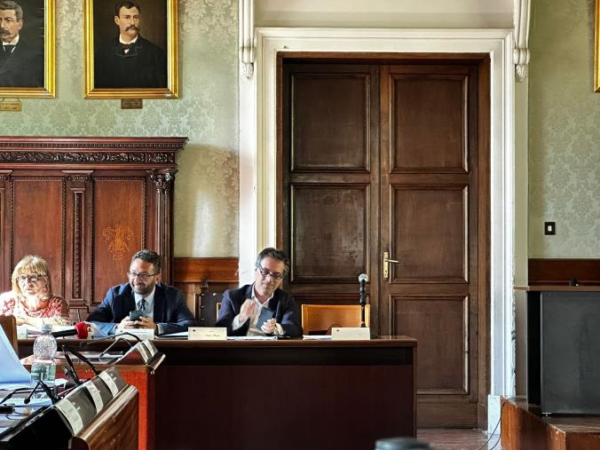 Crisi Comune Catanzaro, Azione (ri)apre al dialogo con Fiorita images Crisi Comune Catanzaro, Azione (ri)apre al dialogo con Fiorita