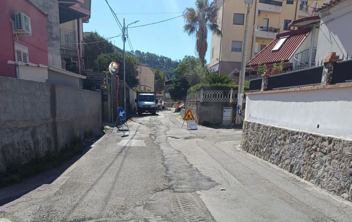 Strade e sicurezza a Catanzaro, Identità e Futuro richiama l’attenzione sui lavori in via Rumbolo