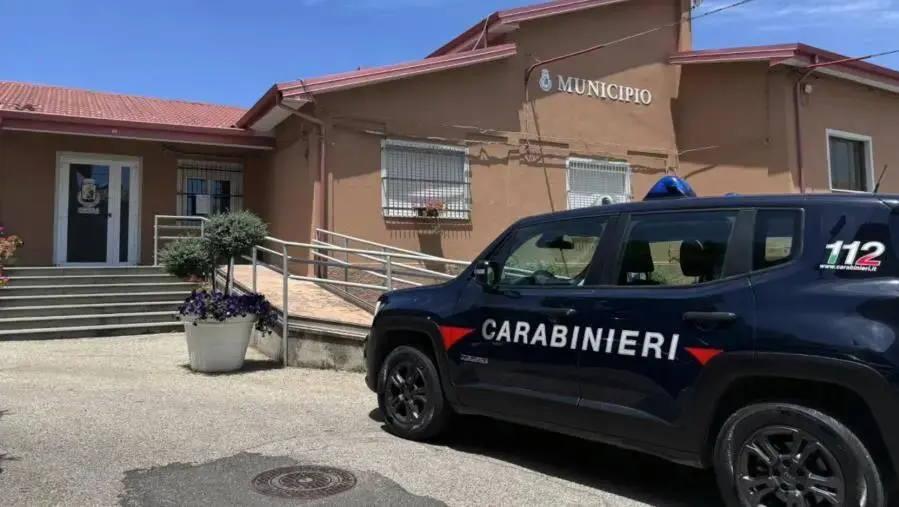 images Carlopoli (Cz), i carabinieri salvano la vita a una donna anziana