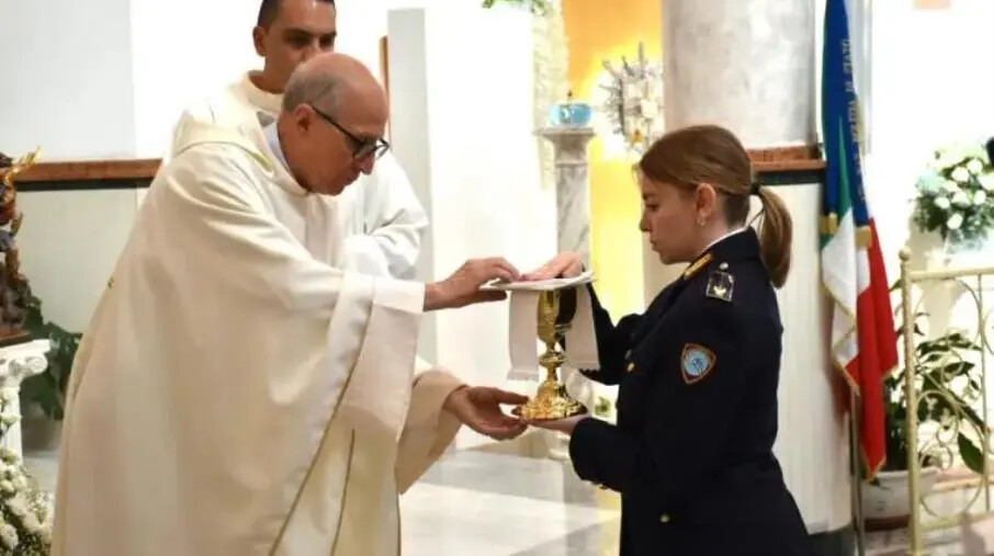 images Crotone, celebrato il Patrono della Polizia di Stato San Michele Arcangelo
