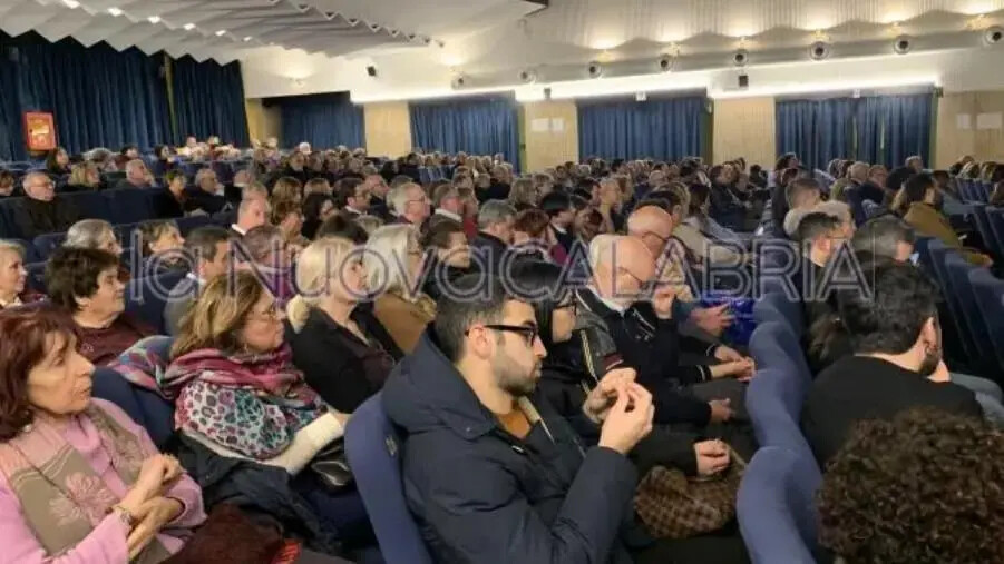 images Catanzaro, la prima nazionale del film “La terra senza” è un successo 

