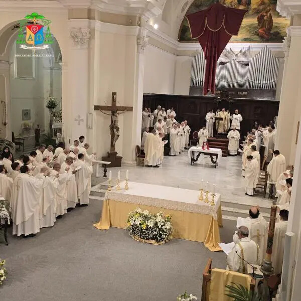 images Lamezia, fedeltà del Signore nonostante i limiti e le fragilità umane al centro della Messa crismale