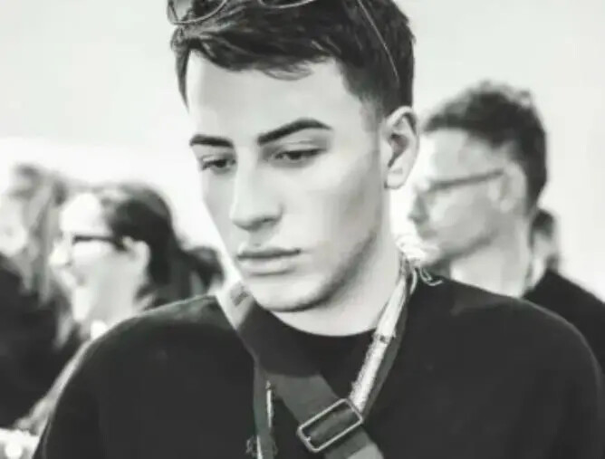 Al "Giardino dell'Anima" nel borgo di Stalettì Giuseppe Santacroce curerà lo styling delle modelle images Al "Giardino dell'Anima" nel borgo di Stalettì Giuseppe Santacroce curerà lo styling delle modelle