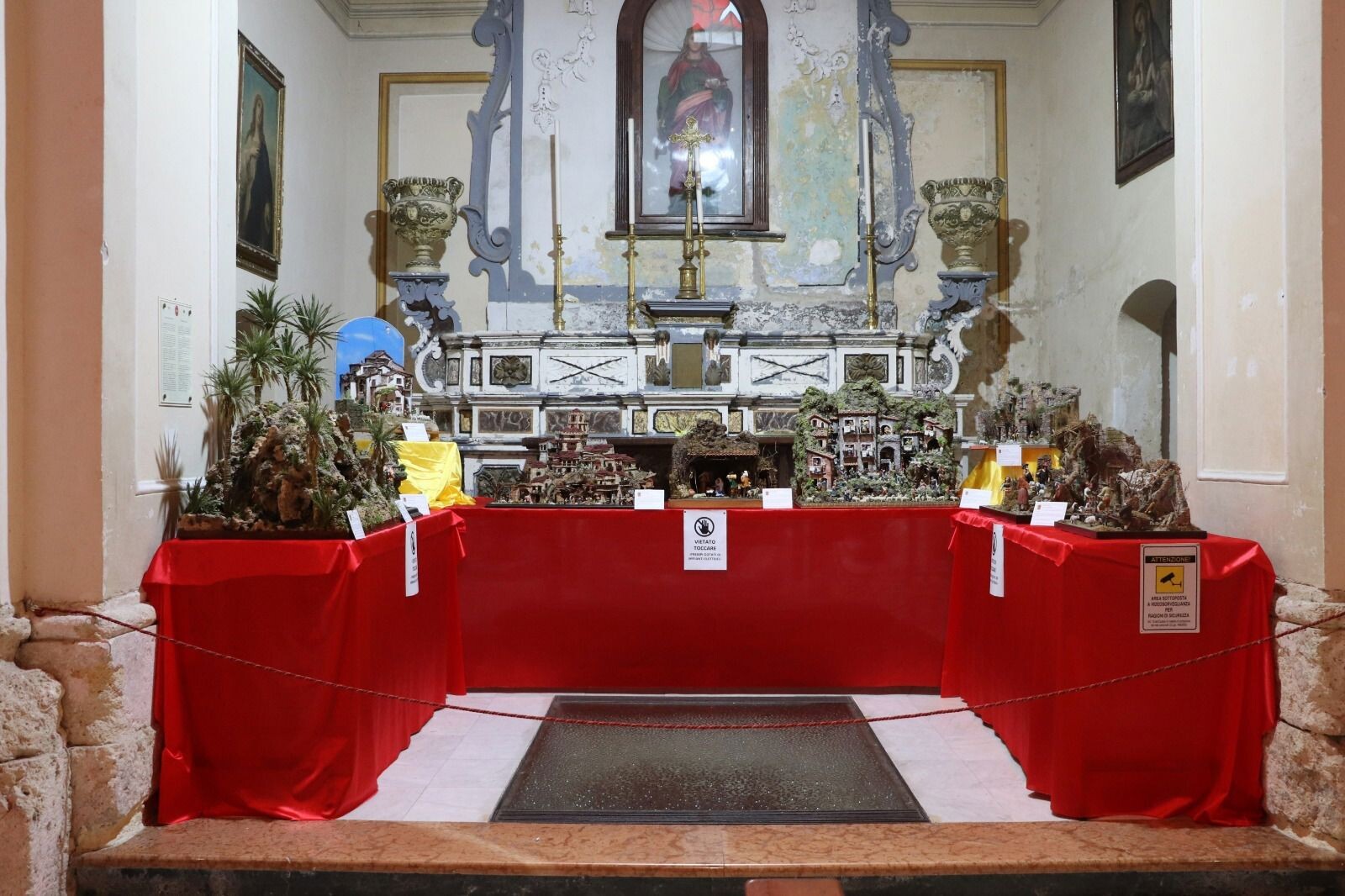 images Catanzaro, inaugurata una mostra di Arte presepiale nella Chiesa di San Giovanni intitolata a Enzo Rotella