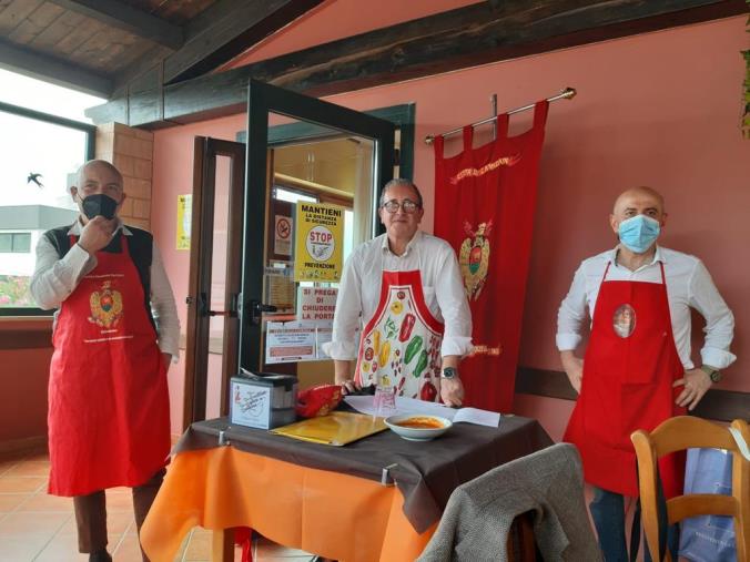 L'Antica Congrega Tre Colli di Catanzaro celebra l'illustrissimo morzello e "battezza" Ettore Fanfarra images L'Antica Congrega Tre Colli di Catanzaro celebra l'illustrissimo morzello e "battezza" Ettore Fanfarra