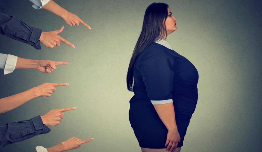 Crotone. Troppo grassa per fare la commessa, 24enne rinuncia al lavoro 
 images Crotone. Troppo grassa per fare la commessa, 24enne rinuncia al lavoro