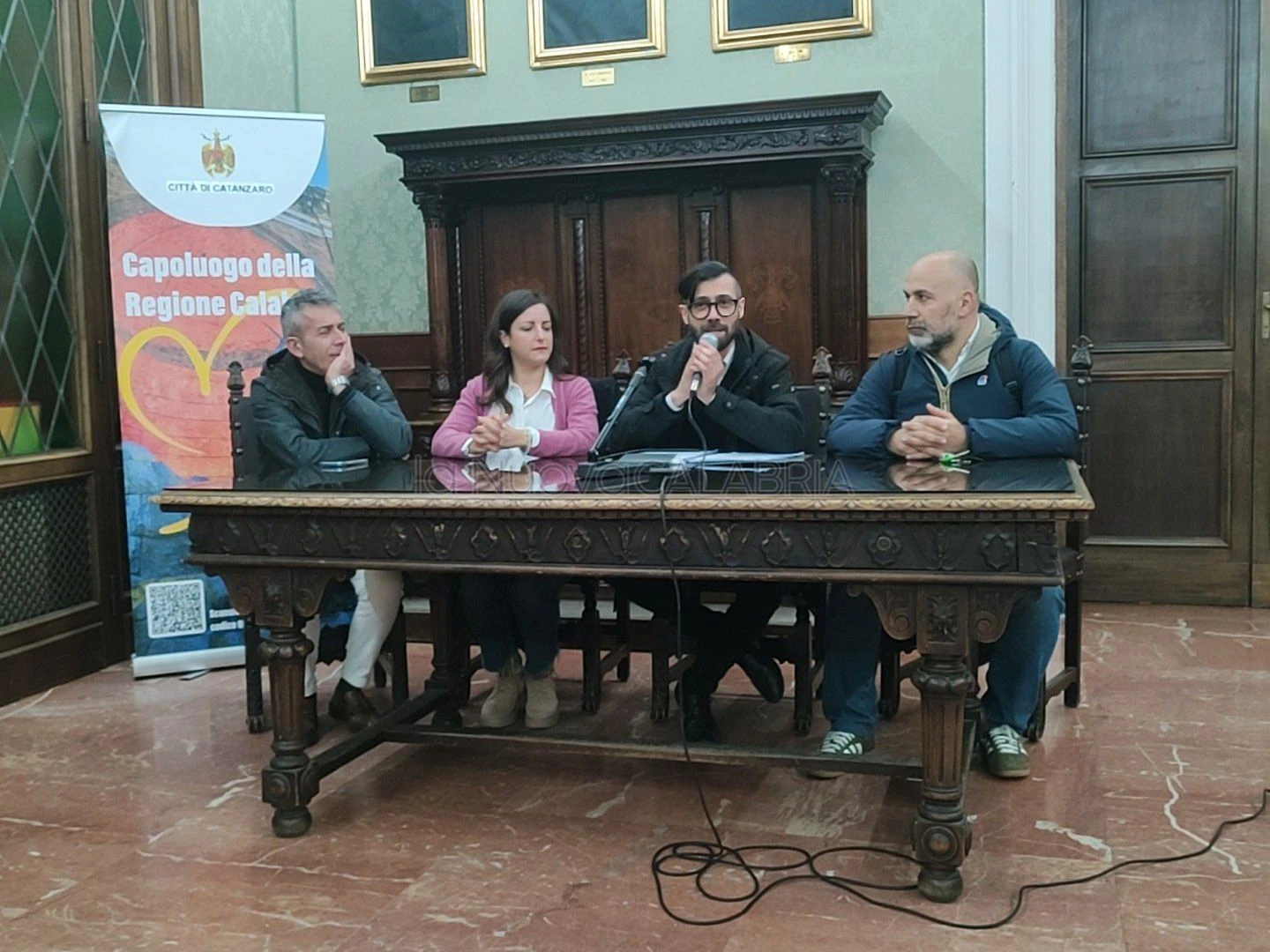 Randagismo, tutela e benessere animale: a Catanzaro il primo incontro tra Garante e associazioni