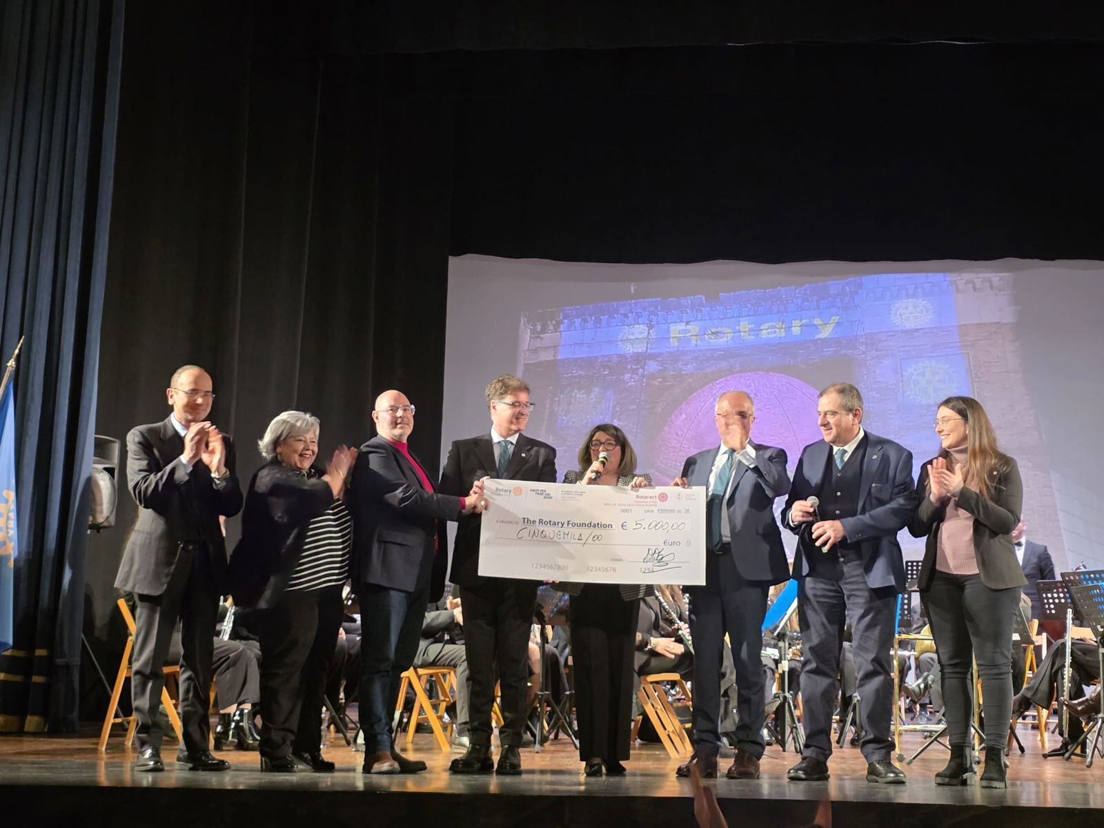 images “Note di Solidarietà” dei club Rotary del Distretto 2102 a Catanzaro: raccolti 5.000 euro per le comunità più fragili