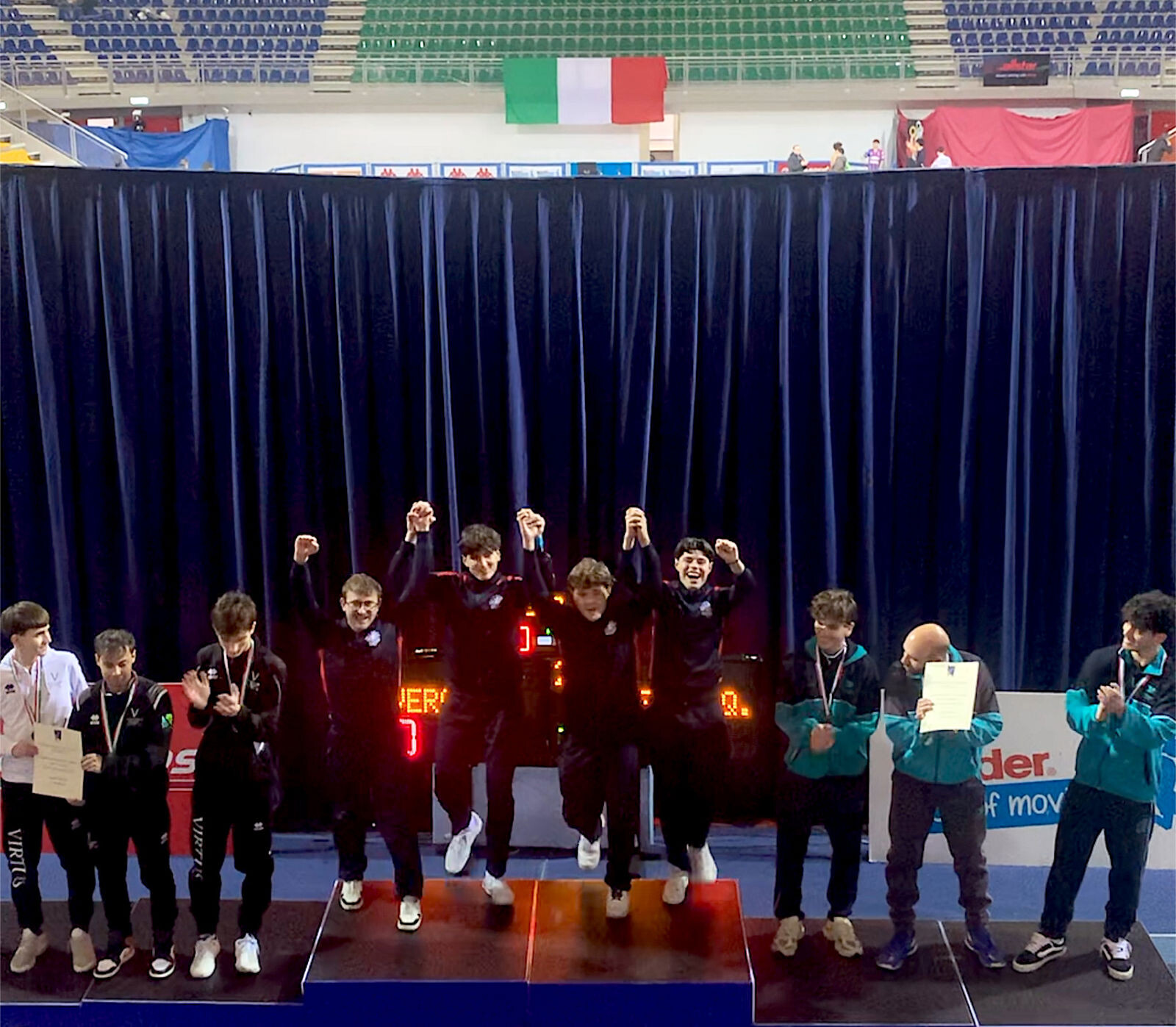 images Il Club Scherma Cosenza trionfa nella Serie C2 di spada: è promozione in C1