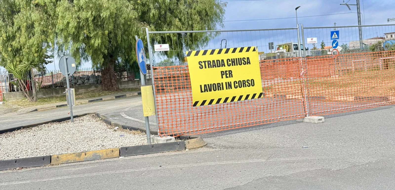 Crosia, emergenza sottopasso ferroviario: i consiglieri di Forza Italia presentano una mozione urgente per fermare il caos 