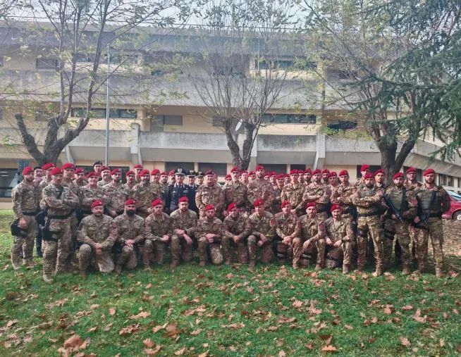 images Visita del Generale Truglio allo Squadrone Eliportato Cacciatori Calabria