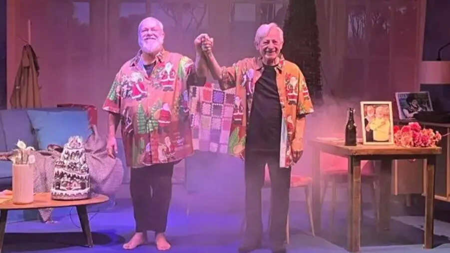 images Soverato, settanta minuti di teatro commovente con “In ogni vita la pioggia deve cadere” 