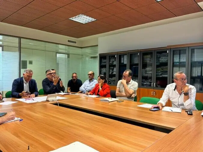 Emergenza idrica nel Crotonese, il sindaco di Isola in Regione con la Prefettura: “Pronti ad azioni eclatanti” images Emergenza idrica nel Crotonese, il sindaco di Isola in Regione con la Prefettura: “Pronti ad azioni eclatanti”