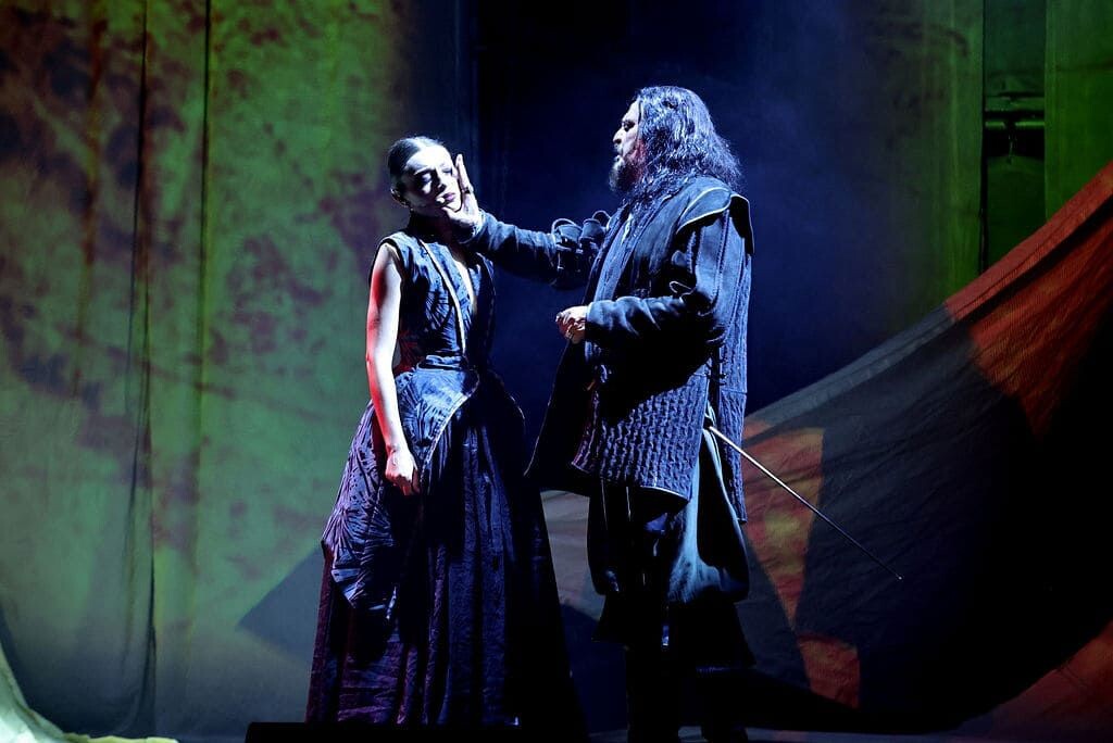 images Successo per “I Tre Moschettieri” pop al Politeama di Catanzaro