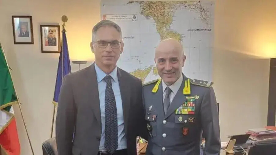 images Ordine e sicurezza, il questore di Catanzaro in visita al Comando regionale della Guardia di Finanza

&nbsp;

&nbsp;