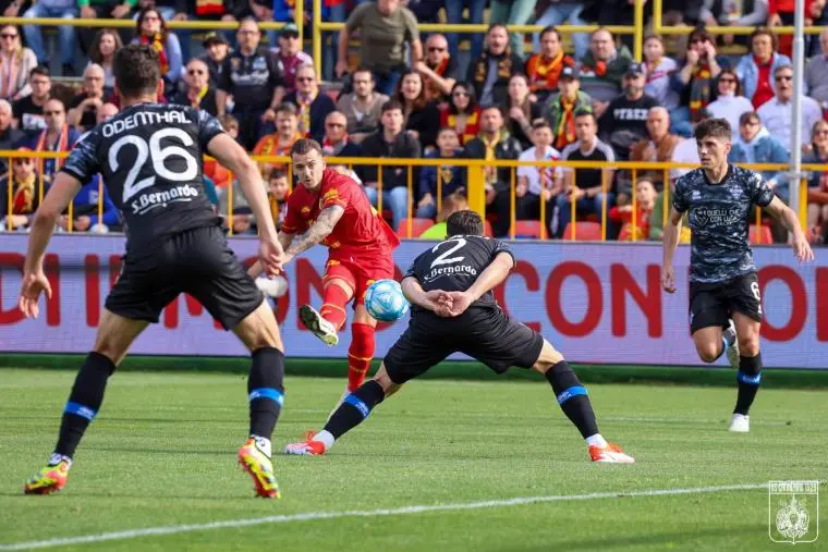 Us Catanzaro 1929, bambini in campo a fine partita? Ora i genitori rischiano il Daspo images Us Catanzaro 1929, bambini in campo a fine partita? Ora i genitori rischiano il Daspo