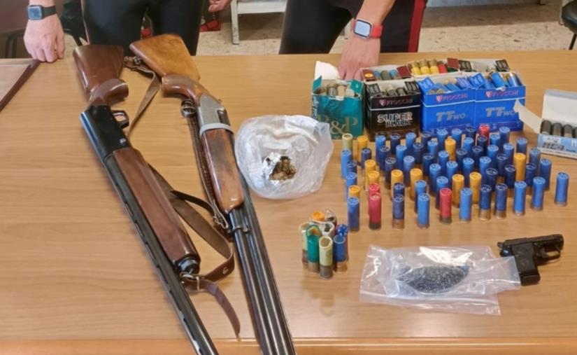 images Droga, munizioni e armi, denunciati padre e figlio nel Crotonese