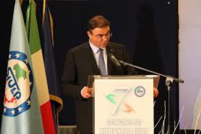 images Poliziotto aggredito da tre ragazzi nel Foggiano. Felice Romano (Siulp): "Nuova legge. Carcere per chi attacca lo Stato"