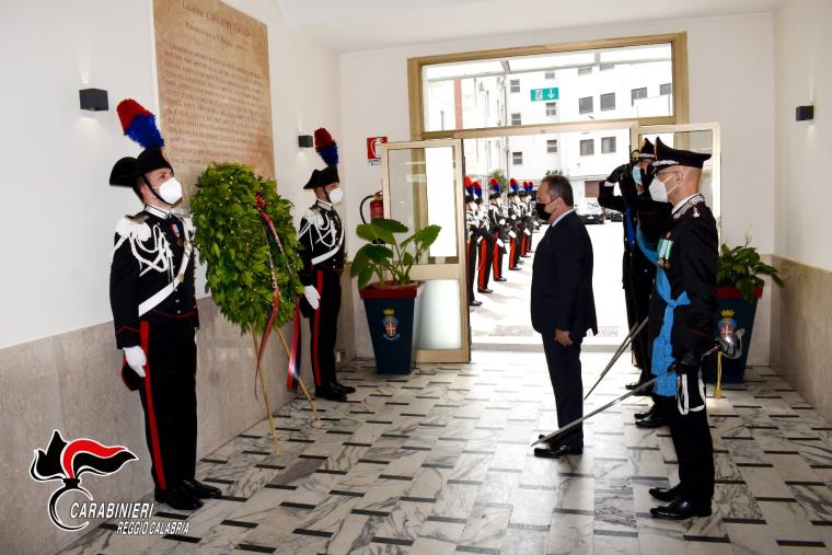 Reggio Calabria. L'Arma dei Carabinieri festeggia il 207° Annuale della fondazione pronta a raccogliere le nuove sfide images Reggio Calabria. L'Arma dei Carabinieri festeggia il 207° Annuale della fondazione pronta a raccogliere le nuove sfide