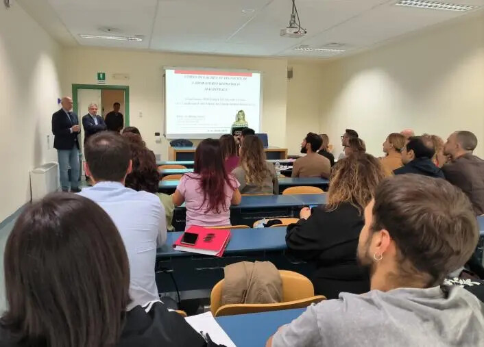 Catanzaro, l'UMG dà il benvenuto alle matricole del Cdl in Tecniche di Laboratorio biomedico images Catanzaro, l'UMG dà il benvenuto alle matricole del Cdl in Tecniche di Laboratorio biomedico