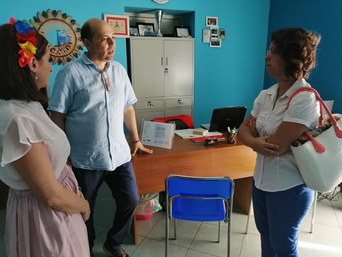 Catanzaro, un'auto si ribalta in viale De Filippis: ferita la conducente  images Catanzaro, un'auto si ribalta in viale De Filippis: ferita la conducente