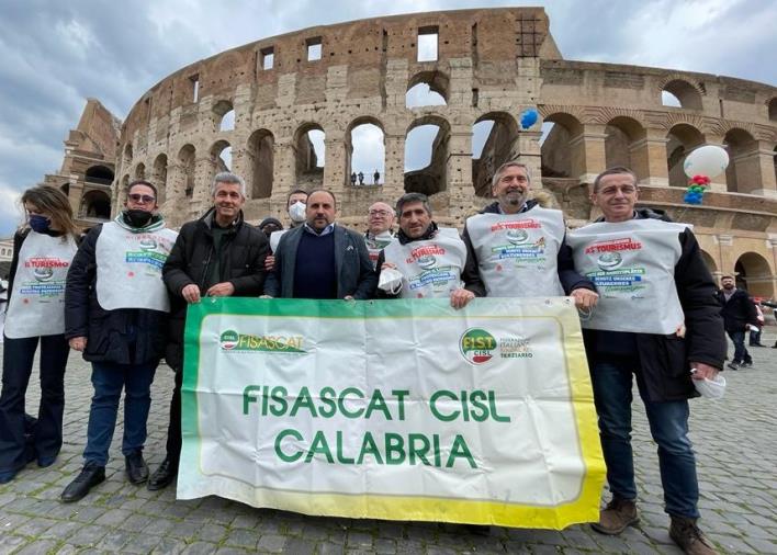 Turismo sostenibile e lavoro stabile, la Fisascat Calabria partecipa al flash mob di Roma images Turismo sostenibile e lavoro stabile, la Fisascat Calabria partecipa al flash mob di Roma