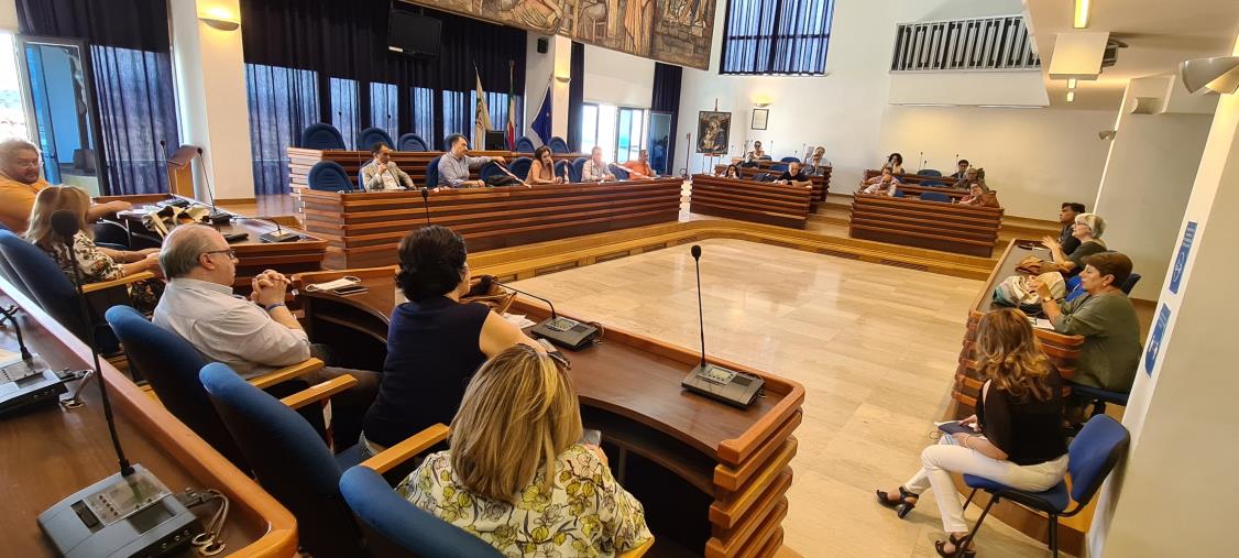 Abramo all'incontro con i dirigenti scolastici della provincia: "Task force per realizzare l’adeguamento funzionale delle aule" images Abramo all'incontro con i dirigenti scolastici della provincia: "Task force per realizzare l’adeguamento funzionale delle aule"