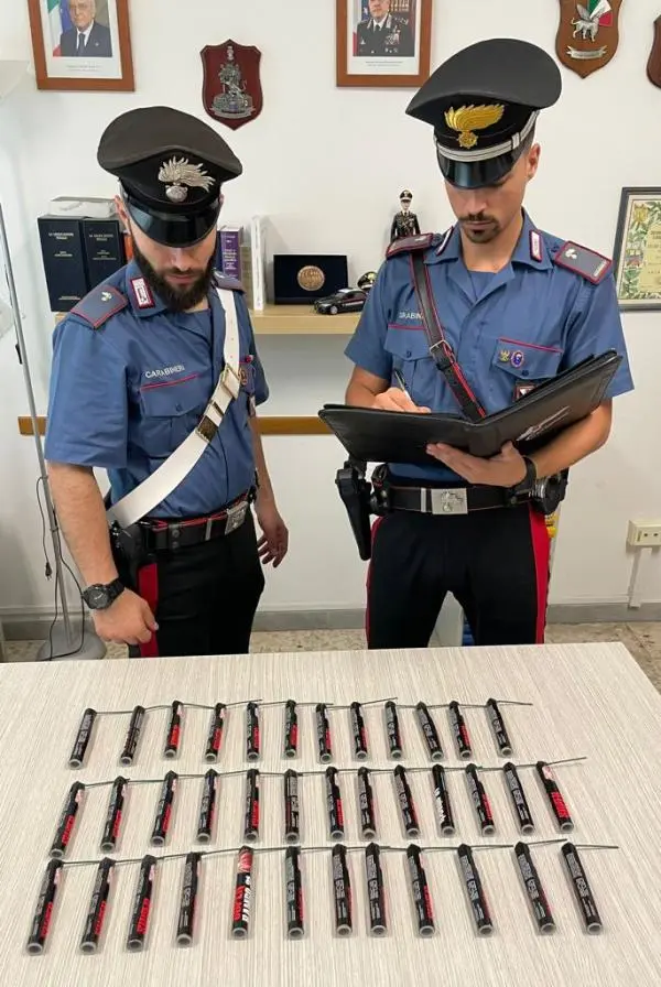 Fabbricava materiale esplodente a Cotronei: deferito un 62enne images Fabbricava materiale esplodente a Cotronei: deferito un 62enne