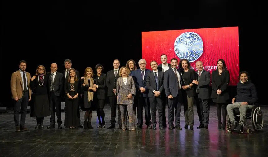 Premio Carlino D’Argento, al Politeama di Catanzaro protagonisti i calabresi d’eccezione e i talenti artistici del territorio images Premio Carlino D’Argento, al Politeama di Catanzaro protagonisti i calabresi d’eccezione e i talenti artistici del territorio