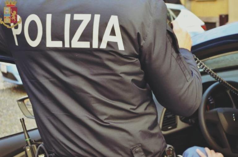 Vibo, la scorta della Polizia salva la vita ad un uomo colto da ischemia cerebrale
 images Vibo, la scorta della Polizia salva la vita ad un uomo colto da ischemia cerebrale