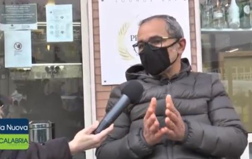 images Catanzaro. Parla il titolare di un bar multato: "Giusto pagare, ma servono soluzioni diverse alle chiusure"