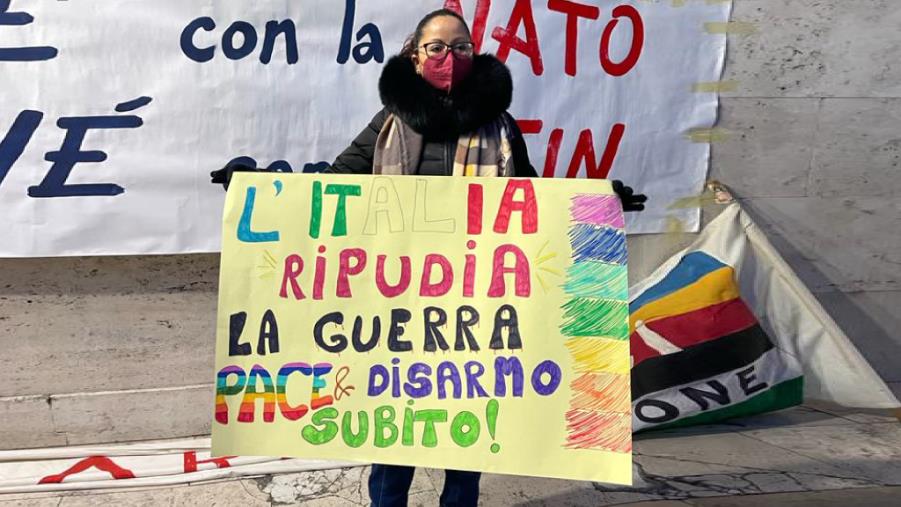 La città di Crotone con il CSV Calabria centro manifesta contro la guerra  images La città di Crotone con il CSV Calabria centro manifesta contro la guerra