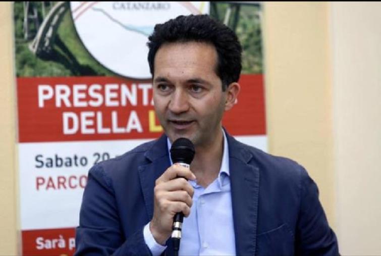 images Scuola in presenza da lunedì. Pitaro (Gruppo misto): “Sono state implementate le corse dei bus?”