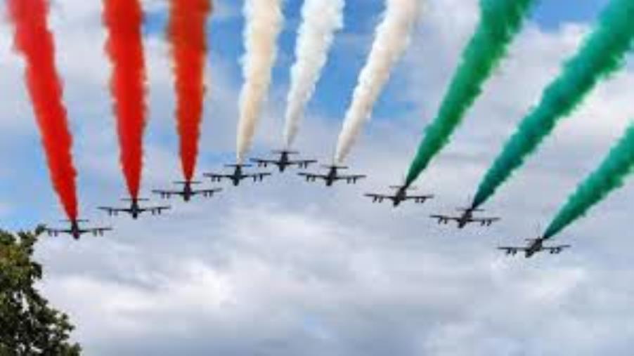 Verso il 2 giugno. Giro d'Italia delle Frecce tricolori: il 28 maggio saranno sul cielo di Catanzaro images Verso il 2 giugno. Giro d'Italia delle Frecce tricolori: il 28 maggio saranno sul cielo di Catanzaro