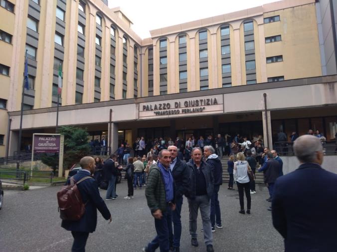 images Davanti al Giudice la donna accusata di atti persecutori verso il suo ex