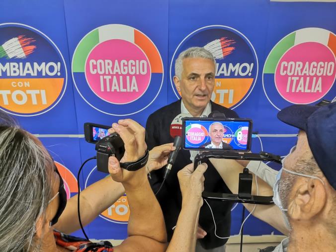 Regionali, Quagliarello suona la carica per “Coraggio Italia”: “Sarà campagna elettorale di opinione” images Regionali, Quagliarello suona la carica per “Coraggio Italia”: “Sarà campagna elettorale di opinione”