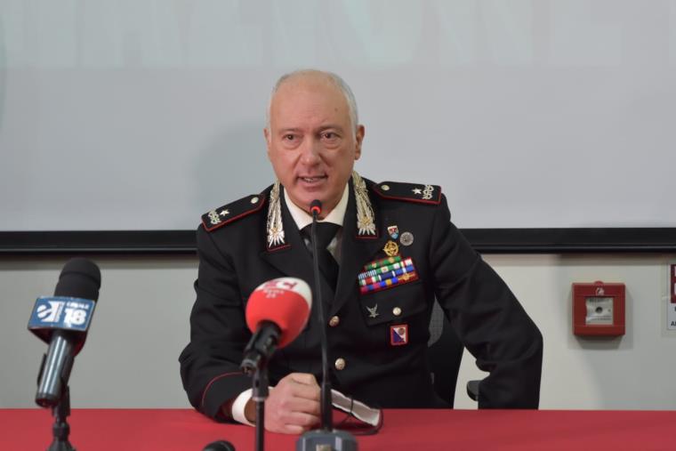 images Festività natalizie, il Comandante regionale dei Carabinieri Salsano fa visita al Comando provinciale di Reggio 