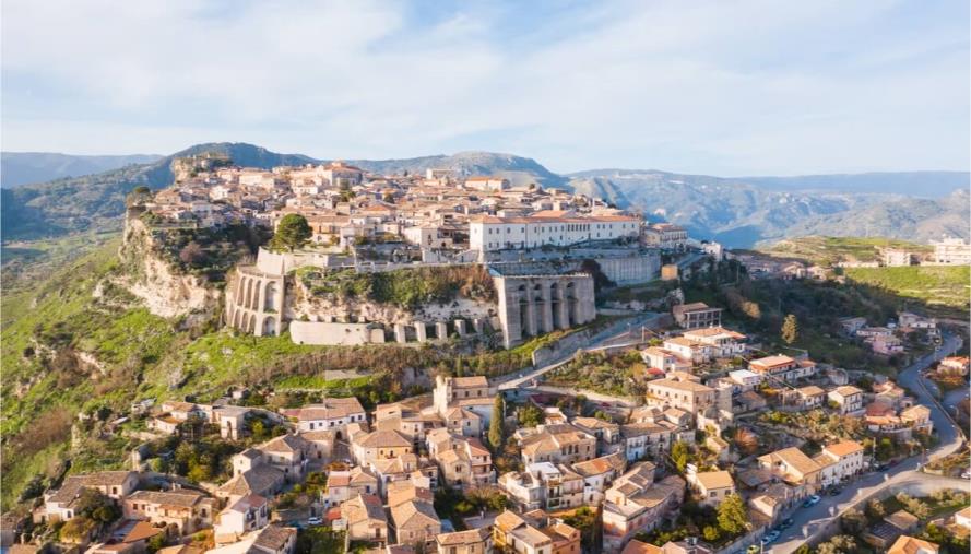 images Gerace eletta miglior "Piccola città" secondo Artribune
