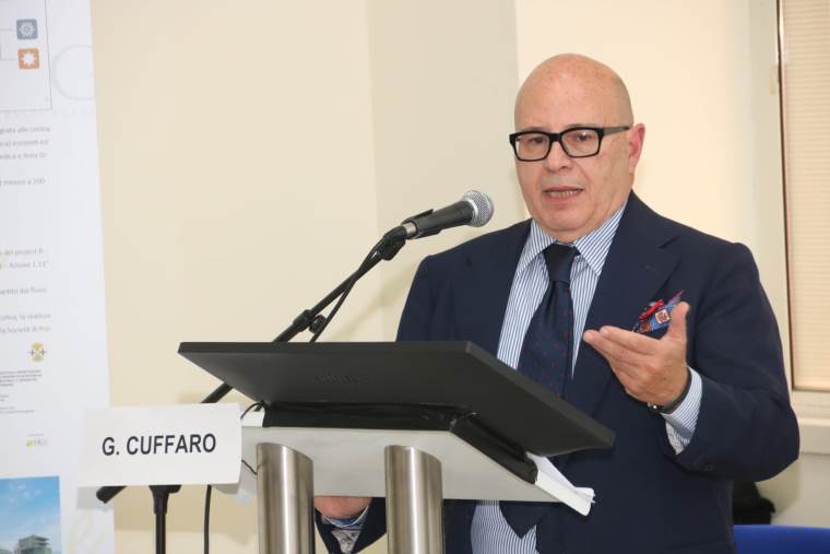 Il presidente Cuffaro lamenta uffici chiusi al Comune, ma due ingegneri prendono le distanze: "Un'iniziativa personale" images Il presidente Cuffaro lamenta uffici chiusi al Comune, ma due ingegneri prendono le distanze: "Un'iniziativa personale"