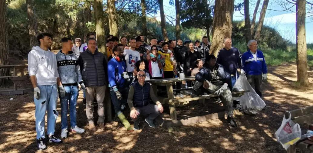 Volontariato e cura del territorio: giornata ecologica sul Monte Gianmartino a Tiriolo images Volontariato e cura del territorio: giornata ecologica sul Monte Gianmartino a Tiriolo
